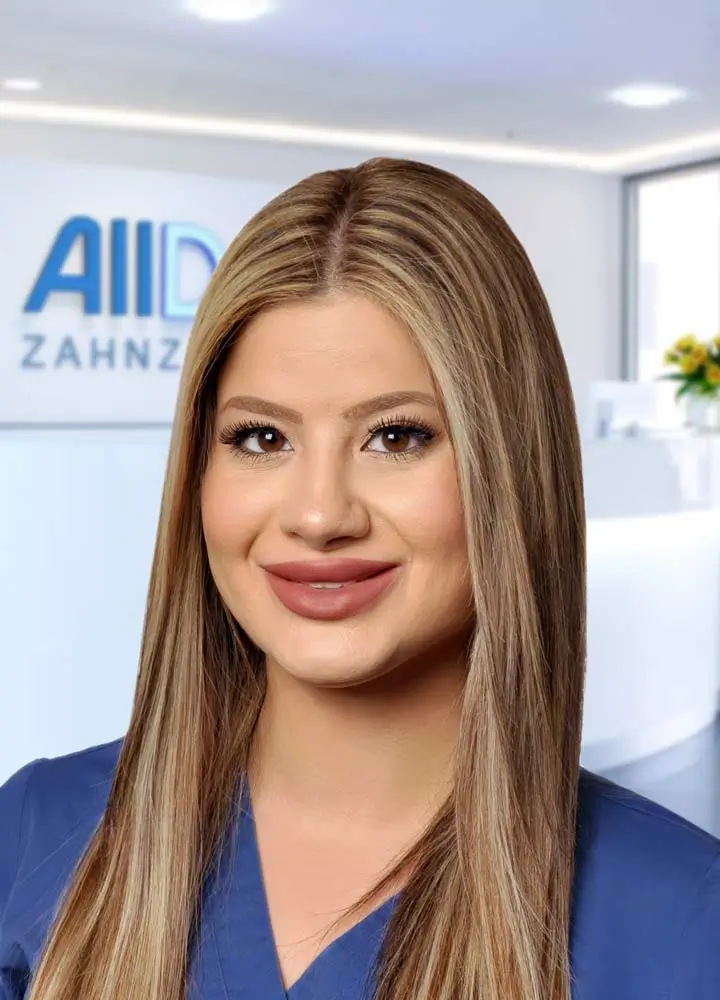 Portrait zahnmedizinische Prophylaxeassistenz Bedia Ayhan (AllDent Frankfurt)