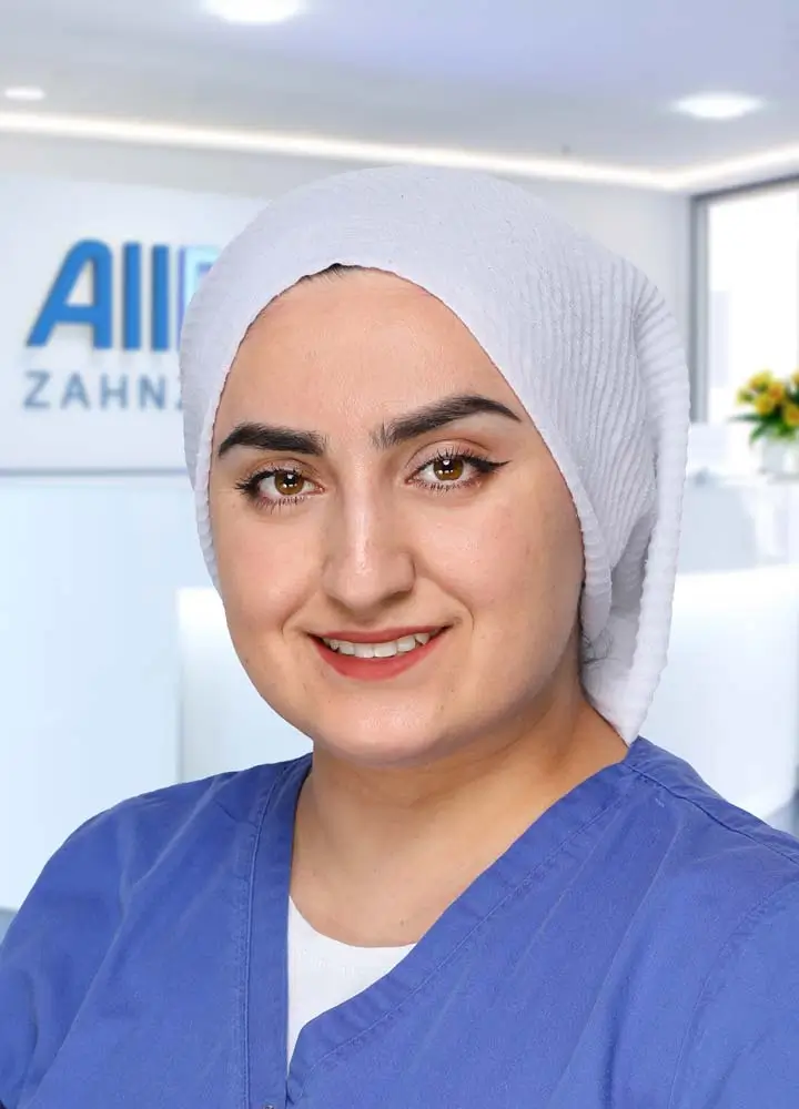Portrait zahnmedizinische Prophylaxeassistenz Zehra (AllDent Frankfurt)