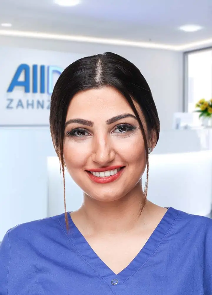 Portrait zahnmedizinische Prophylaxeassistenz Kezban Nesli Tuerkmen (AllDent Frankfurt)