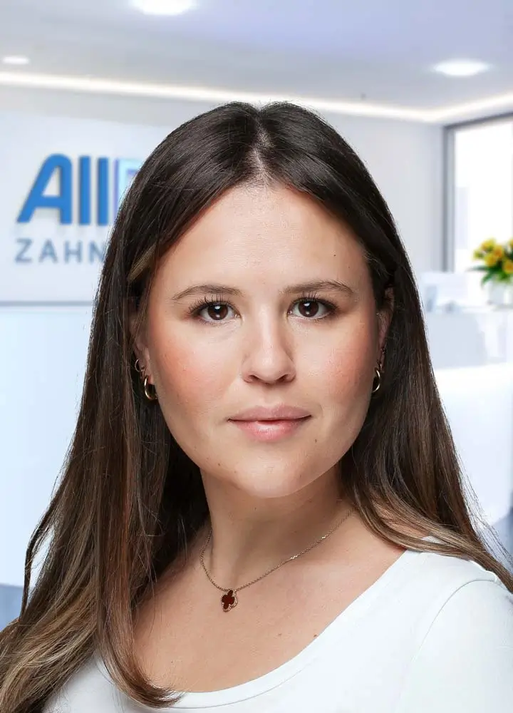 Portrait Zahn&auml;rztin Insa Herkner (AllDent Frankfurt)